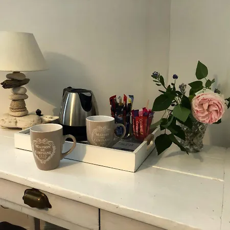 Oda ve Kahvaltı Les Champs Rabats 3*